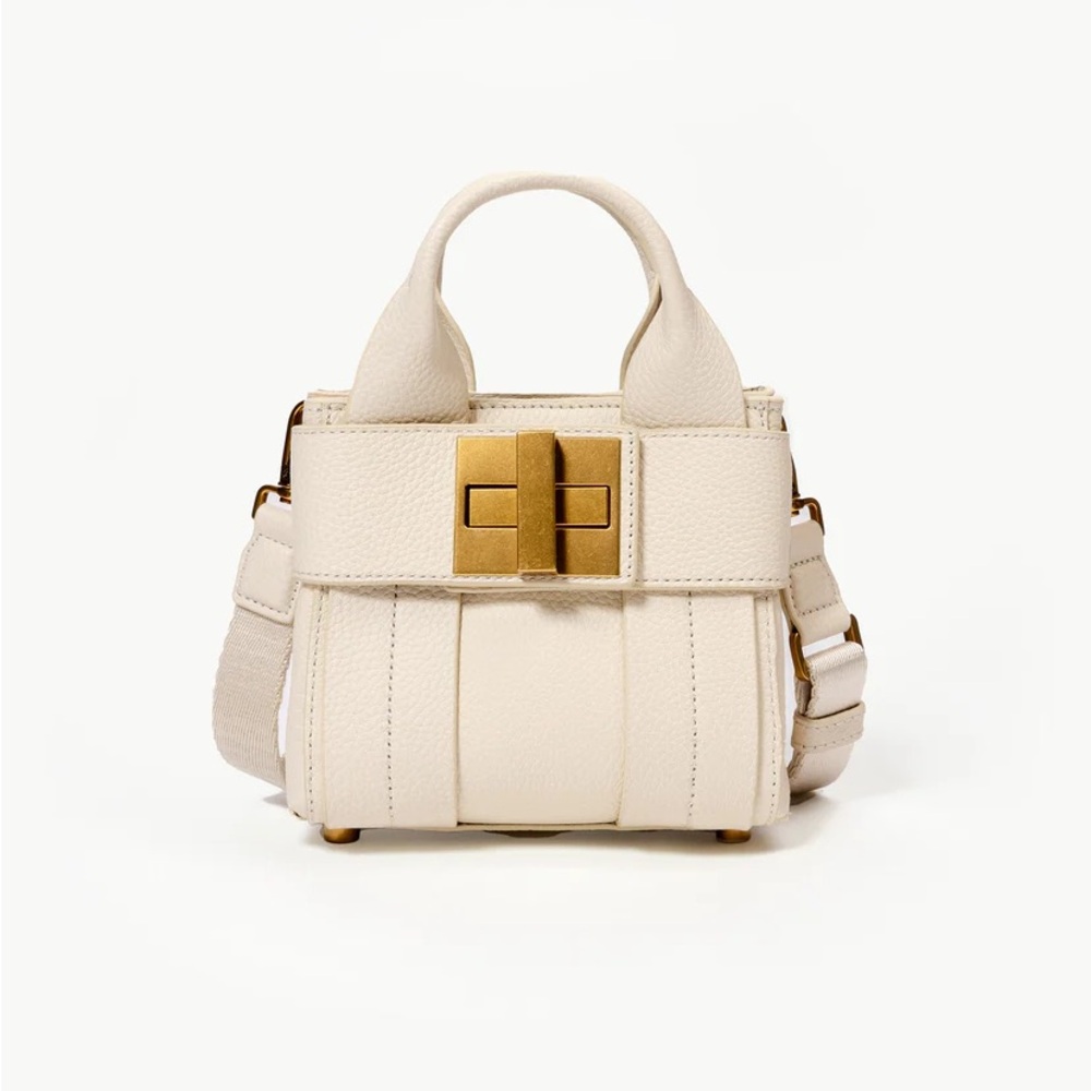 NWT Caraa Madrid Bag in Swan